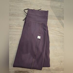 Vuori Daily Women's Leggings (Purple)